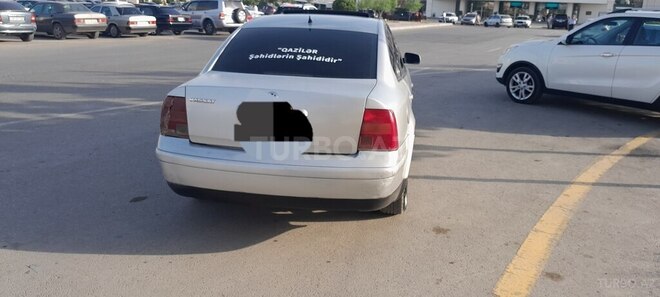 Volkswagen Passat 2000, 352,623 km - 1.8 l - Bakı