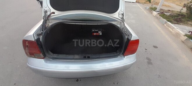 Volkswagen Passat 2000, 352,623 km - 1.8 l - Bakı