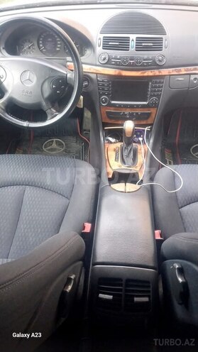 Mercedes E 220 2003, 428,000 km - 2.2 л - Göygöl