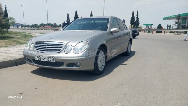 Mercedes E 220 2003, 428,000 km - 2.2 л - Göygöl
