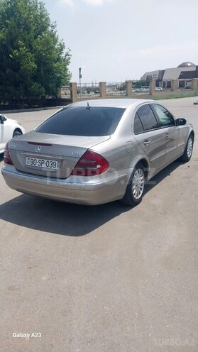 Mercedes E 220 2003, 428,000 km - 2.2 л - Göygöl