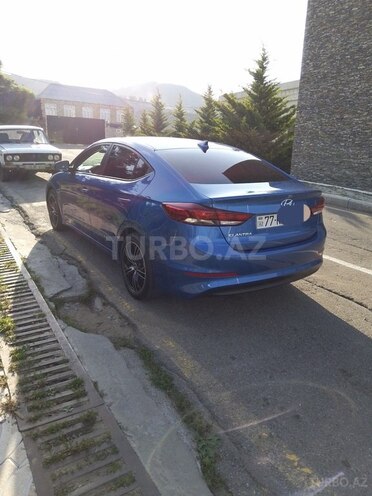 Hyundai Elantra 2018, 110,000 km - 2.0 l - Bakı