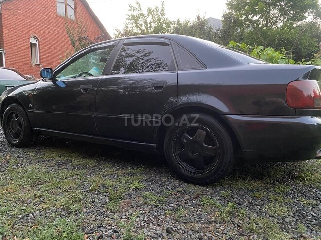 Audi A4 1995, 482,564 km - 1.8 l - Bakı