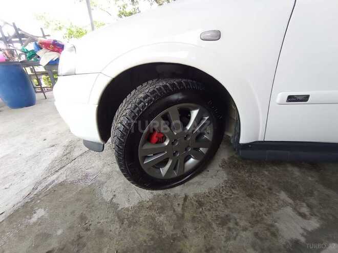 Opel Astra 2005, 240,000 km - 1.6 л - Şamaxı