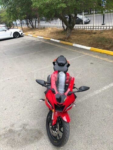 Yamaha R15 V4 2023, 1,119 km - 0.2 l - Bakı