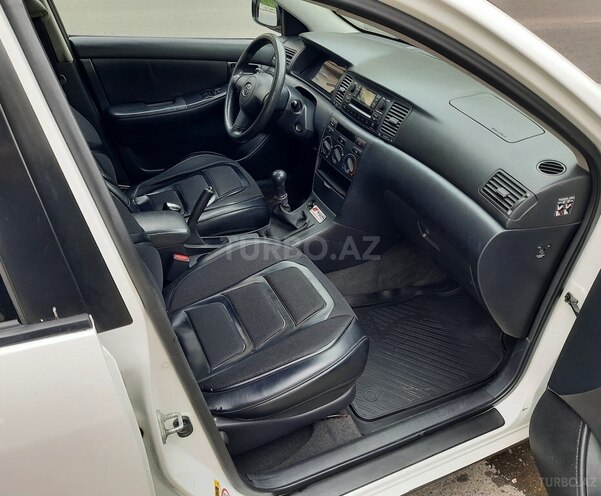 Toyota Corolla 2005, 189,000 km - 1.4 l - Bakı