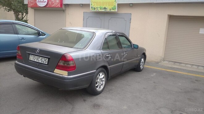 Mercedes C 180 1995, 296,000 km - 1.8 l - Bakı