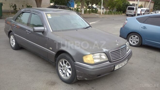 Mercedes C 180 1995, 296,000 km - 1.8 l - Bakı