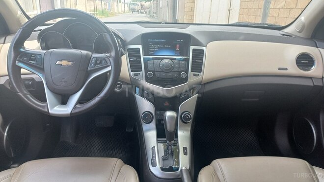 Chevrolet Cruze 2015, 153,000 km - 1.4 l - Şirvan