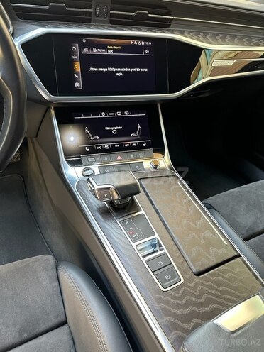 Audi A6 2021, 33,000 km - 2.0 л - Bakı