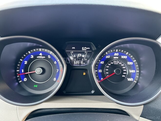 Hyundai Elantra 2015, 68,000 km - 1.8 л - Bakı