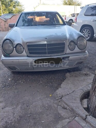 Mercedes E 220 1997, 480,000 km - 2.2 l - Biləsuvar