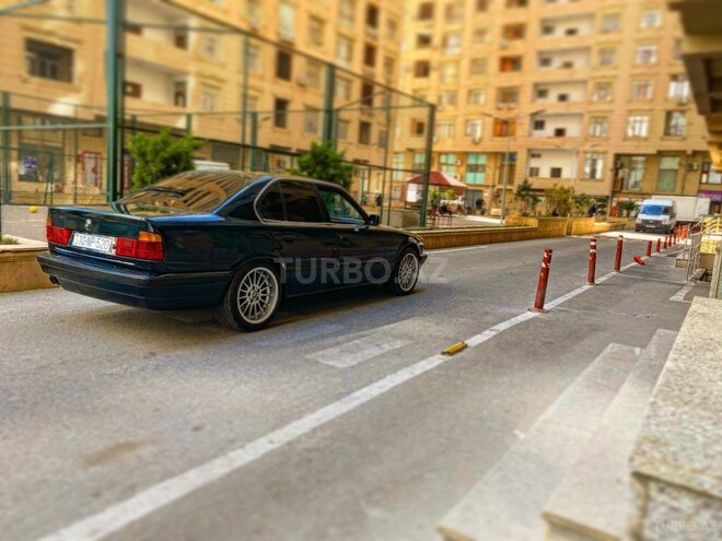 BMW 520 1993, 326,200 km - 2.0 l - Bakı