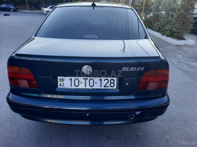 BMW 528 1997, 280,000 km - 2.8 l - Sumqayıt
