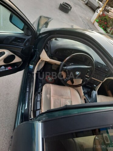 BMW 528 1997, 280,000 km - 2.8 l - Sumqayıt