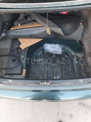 BMW 528 1997, 280,000 km - 2.8 l - Sumqayıt