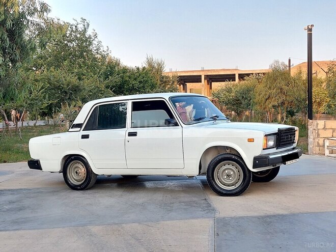 LADA (VAZ) 2107 2005, 86,000 km - 1.6 l - Şirvan