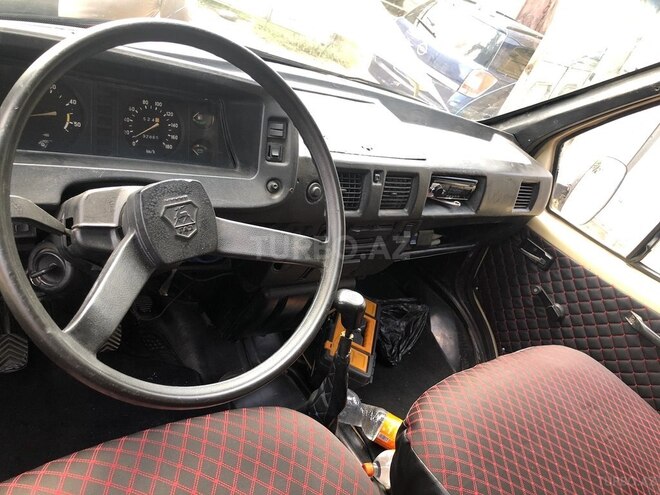 GAZ 33021 1997, 400,000 km - 2.4 л - Qusar