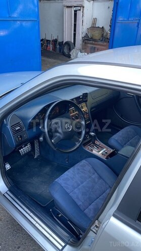Mercedes C 220 2000, 390,000 km - 2.2 л - Bakı