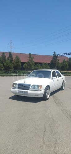 Mercedes E 220 1995, 486,353 km - 2.2 l - Bakı