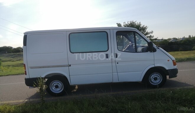 Ford Transit 1999, 250,000 km - 2.5 l - Ağstafa
