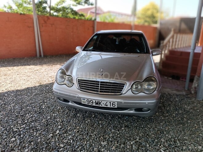 Mercedes C 240 2000, 373,000 km - 2.4 л - Şirvan