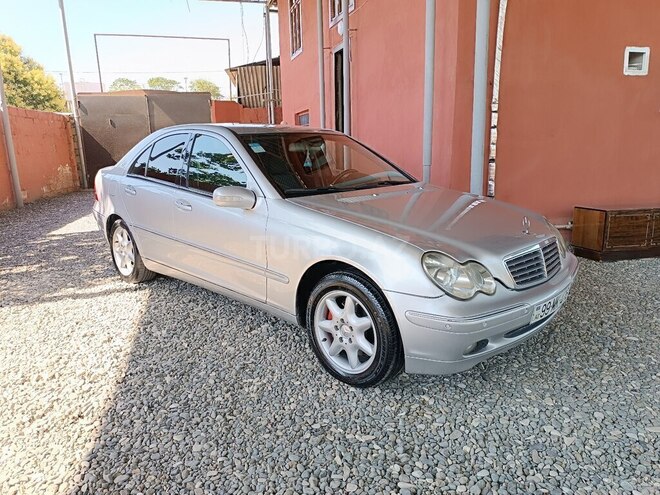 Mercedes C 240 2000, 373,000 km - 2.4 л - Şirvan