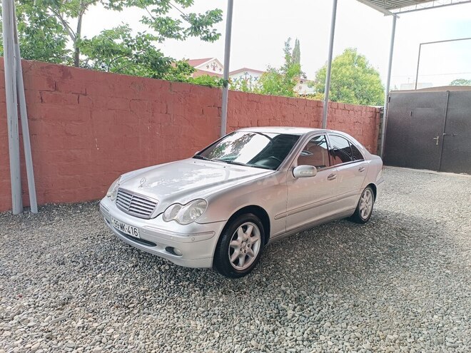 Mercedes C 240 2000, 373,000 km - 2.4 л - Şirvan
