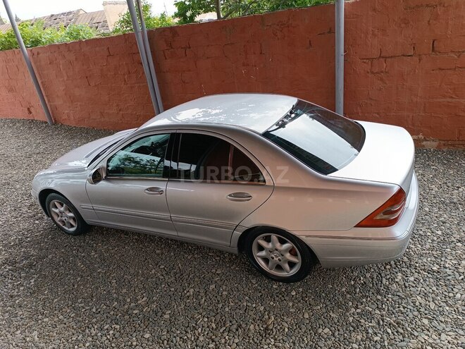 Mercedes C 240 2000, 373,000 km - 2.4 л - Şirvan