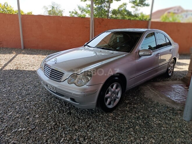 Mercedes C 240 2000, 373,000 km - 2.4 л - Şirvan