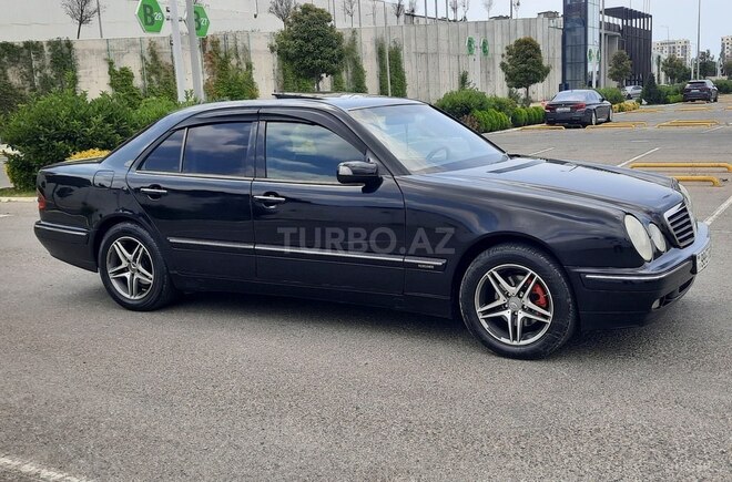 Mercedes E 220 2000, 455,000 km - 2.2 l - Bakı