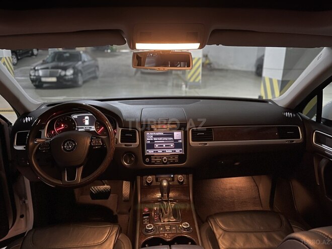 Volkswagen Touareg 2013, 178,977 km - 3.6 л - Bakı