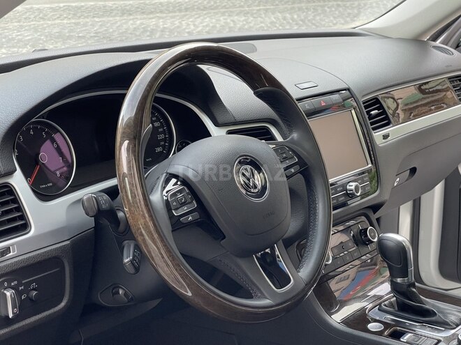 Volkswagen Touareg 2013, 178,977 km - 3.6 л - Bakı