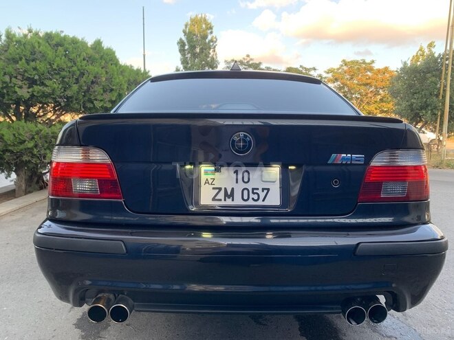 BMW 528 2000, 300,000 km - 2.8 l - Bakı