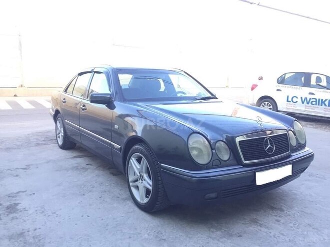 Mercedes E 200 1998, 310,000 km - 2.0 l - Bakı
