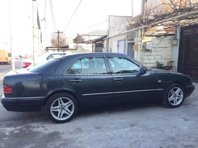 Mercedes E 200 1998, 310,000 km - 2.0 l - Bakı