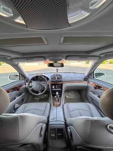 Mercedes E 320 2002, 340,000 km - 3.2 л - Ucar