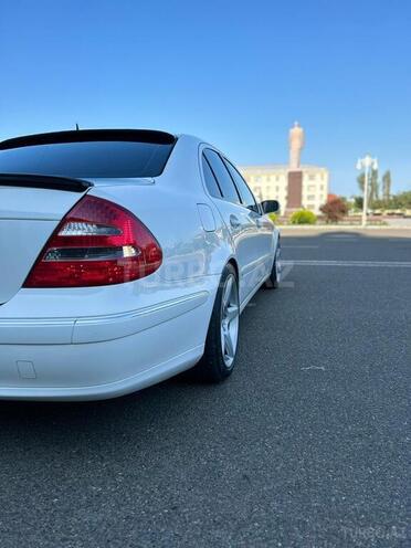 Mercedes E 320 2002, 340,000 km - 3.2 л - Ucar