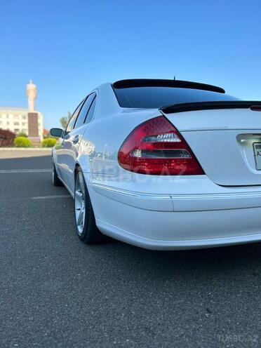 Mercedes E 320 2002, 340,000 km - 3.2 л - Ucar