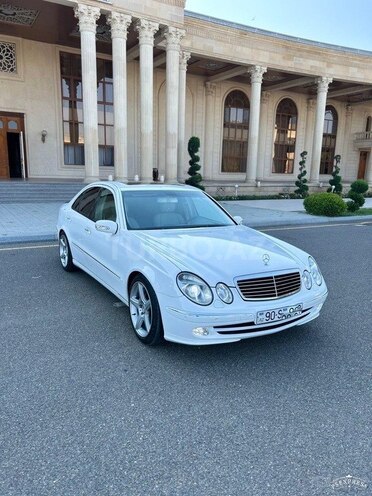 Mercedes E 320 2002, 340,000 km - 3.2 л - Ucar