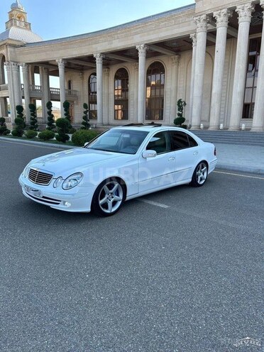 Mercedes E 320 2002, 340,000 km - 3.2 л - Ucar