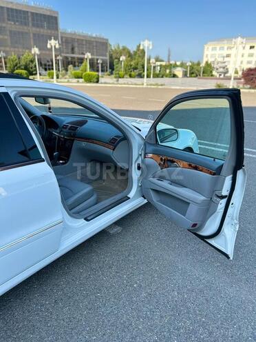 Mercedes E 320 2002, 340,000 km - 3.2 л - Ucar