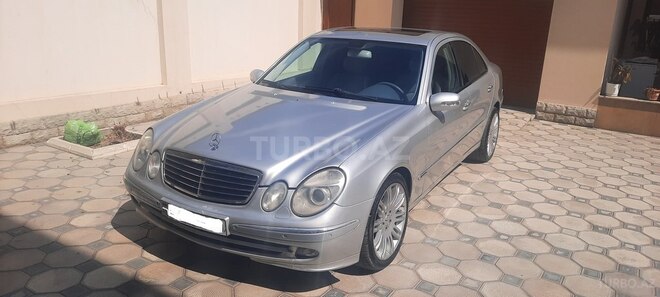Mercedes E 260 2004, 360,000 km - 2.6 l - Bakı