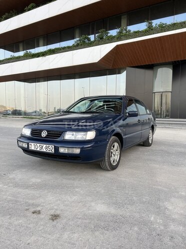 Volkswagen Passat 1996, 303,000 km - 2.0 l - Bakı