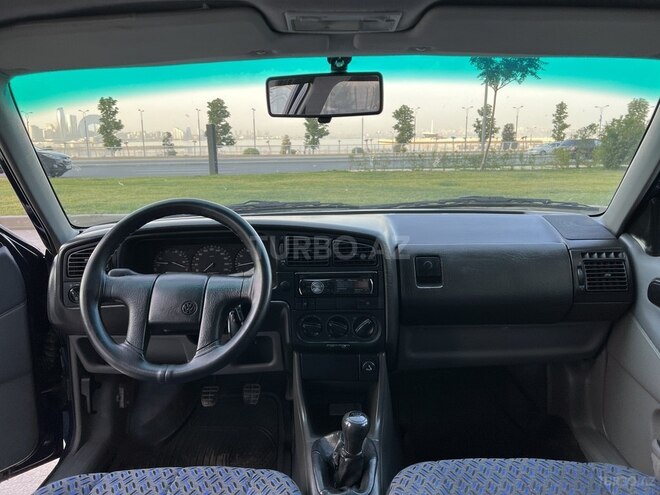 Volkswagen Passat 1996, 303,000 km - 2.0 l - Bakı