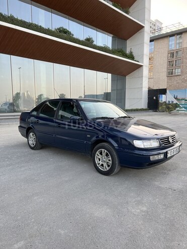 Volkswagen Passat 1996, 303,000 km - 2.0 l - Bakı
