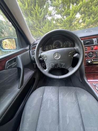 Mercedes E 200 2000, 410,100 km - 2.0 l - Bakı