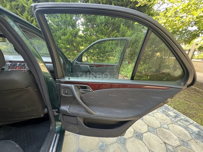 Mercedes E 200 2000, 410,100 km - 2.0 l - Bakı