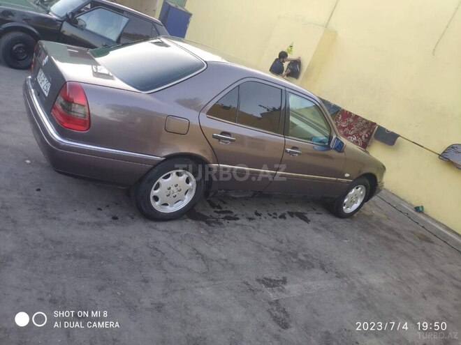 Mercedes C 220 1995, 471,569 km - 2.2 l - Bakı