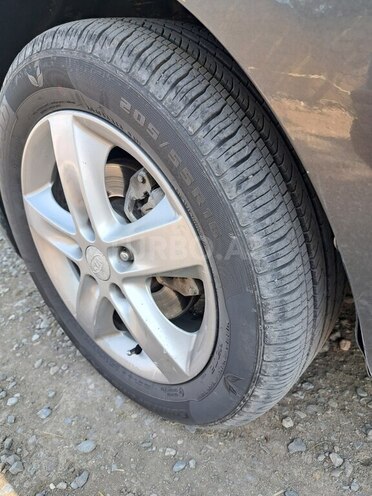 Kia Ceed 2012, 300,000 km - 1.6 l - Ucar